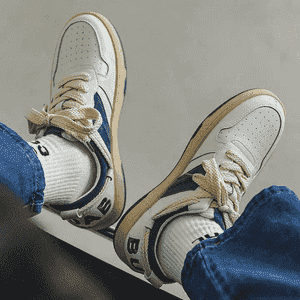 Oglanlar üçin niýetlenen krasowkalar.