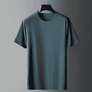 Erkekler üçin futbolka.