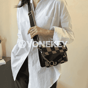 Gyzlar üçin niýetlenen sumka 