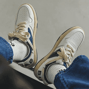 Oglanlar üçin niýetlenen krasowkalar.