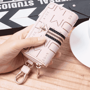 Zenanlar üçin niýetlenen açar salynýan mini gapjyk