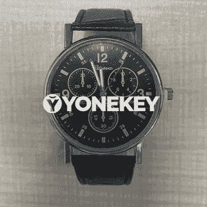 Oglanlar üçin awtomatiki mehaniki sagat.