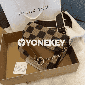 Gyzlar üçin niýetlenen sumka 