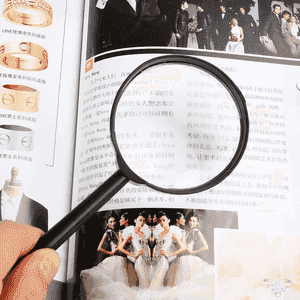 Kiçi görnüşli lupa.