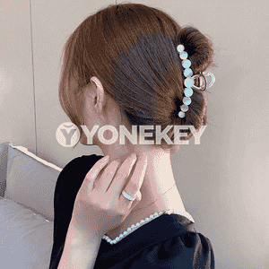 Gyzlar üçin saç aksesuarlary