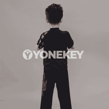 Oglan çagajyklar üçin komplekt söweş eşigi