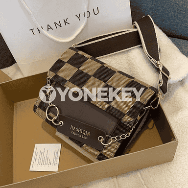 Gyzlar üçin niýetlenen sumka 