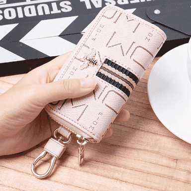 Zenanlar üçin niýetlenen açar salynýan mini gapjyk