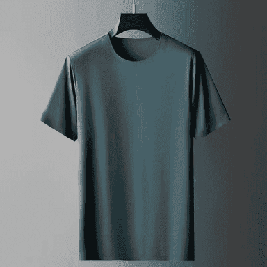 Erkekler üçin futbolka.