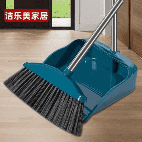 Süwse bilen sowok komplekt.