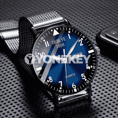 Oglanlar üçin awtomatiki sagat.