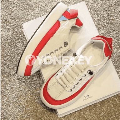 Çagajyklar üçin niýetlenen sport aýakgaplary.