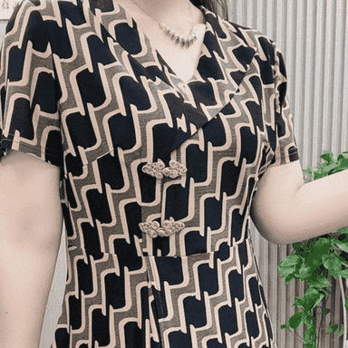 Zenanlar üçin komplekt öýde geýilýän eşikler.