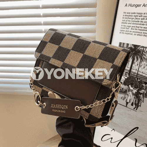 Gyzlar üçin niýetlenen sumka 