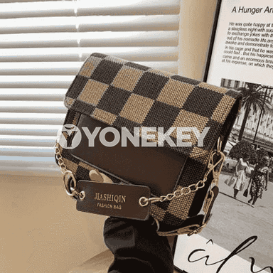 Gyzlar üçin niýetlenen sumka 