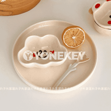 Çagajyklar üçin owadan şekiljikli tabaklar 