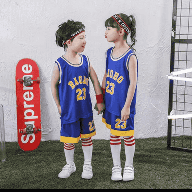 Çagalar üçin niýetlenen 1 bölek komplekt sport eşikleri