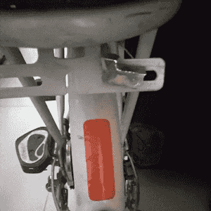 Awtoulaglar we motosikller üçin gijeki şöhlelendiriji 